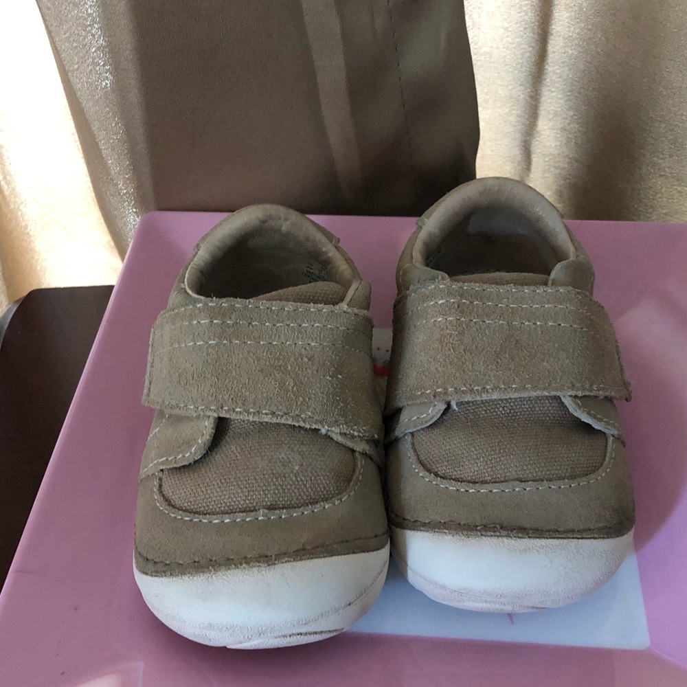 stride rite soft motion kellen sneaker